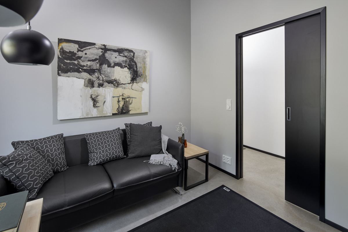 Tyyliä ja tehokkuutta työhuoneeseen Tyyliä ja tehokkuuta työhuoneeseen